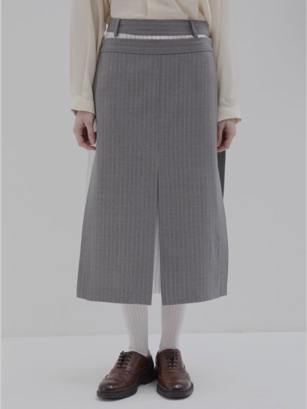 JUPE PHISIQUE DU ROLE 26W087 GRIS 1