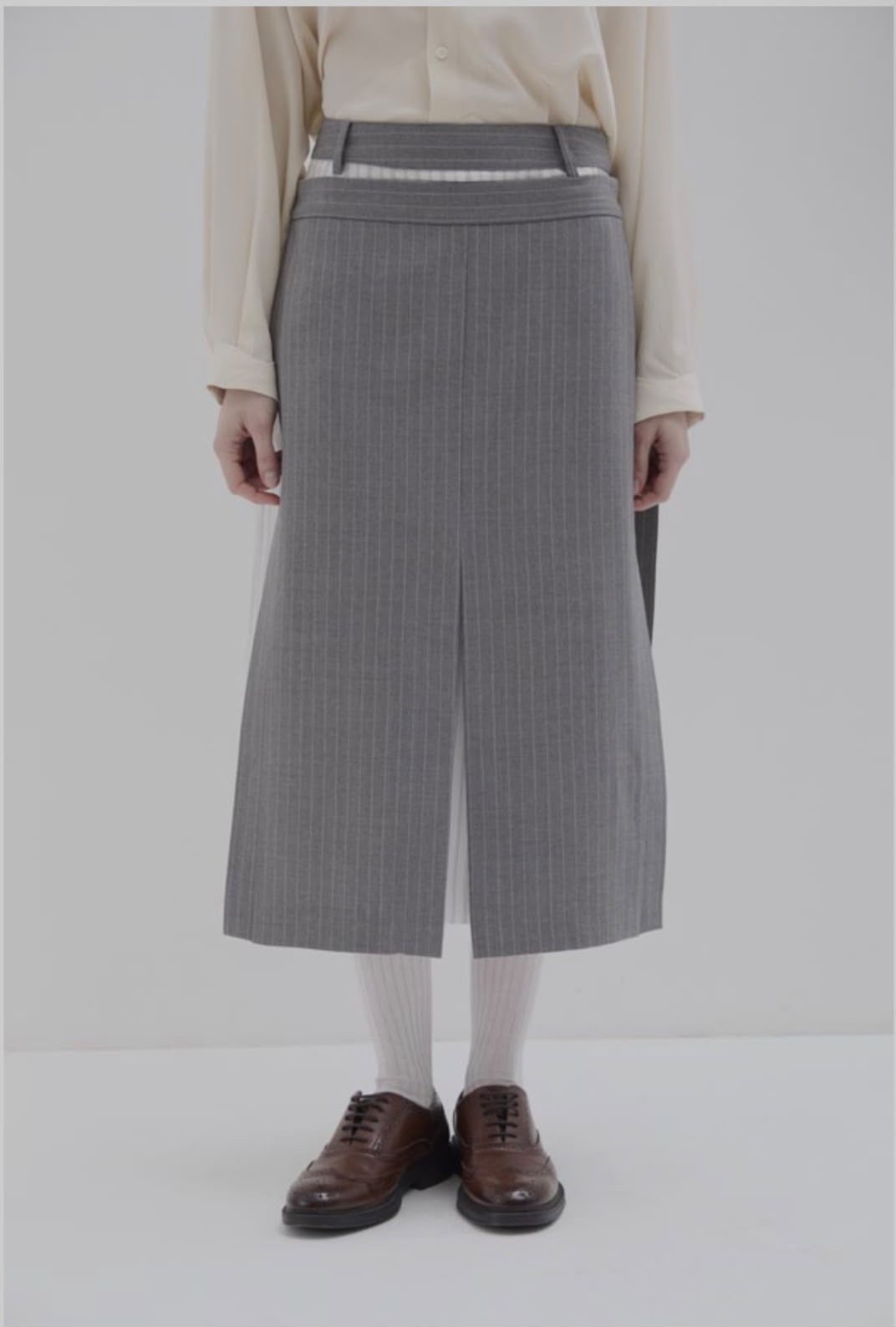 JUPE PHISIQUE DU ROLE 26W087 GRIS 1