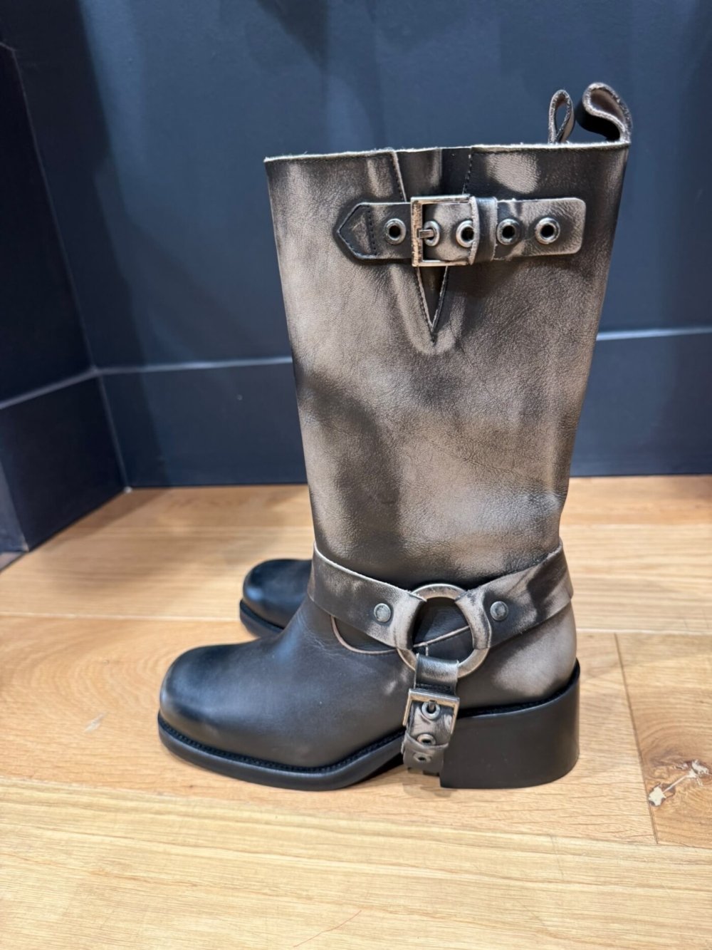BOTTES TORAL LAURA MARRON 1