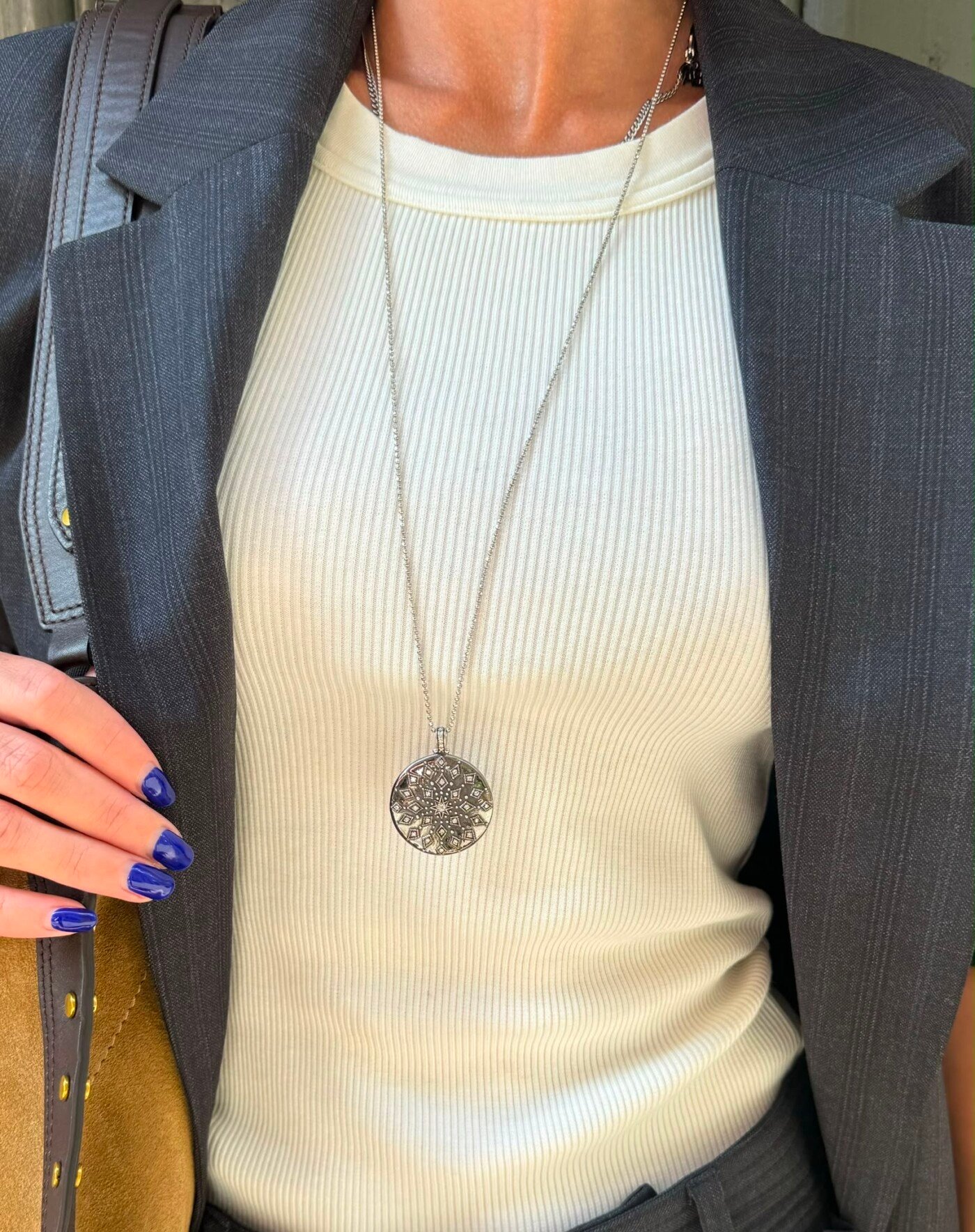 COLLIER VANESSA DE JAEGHER MIDNIGHT SUN 2